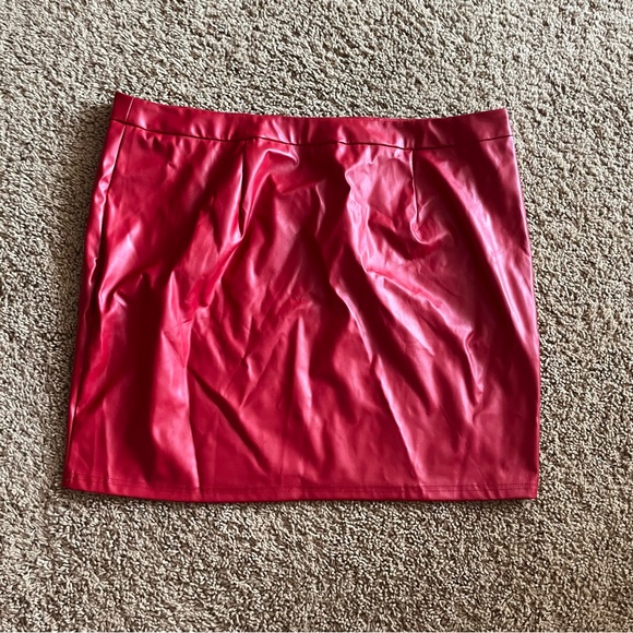 SOLD ‼️ - Picture 2 of 5